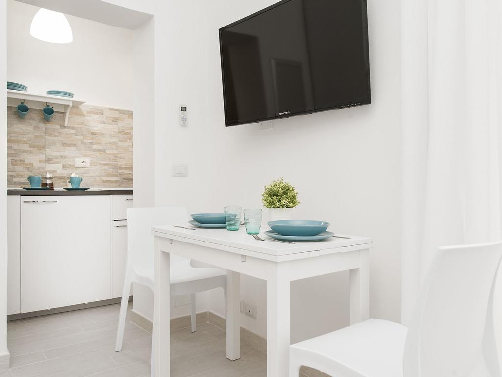 White Flat Termini Apartment Rome Room photo